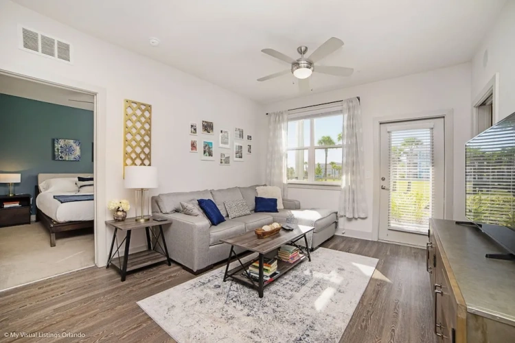 2 Bedrooms Apartment