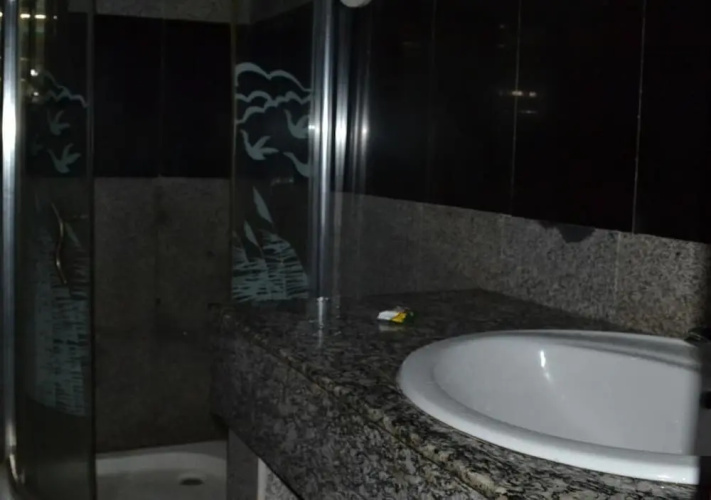 Gracious Hotel