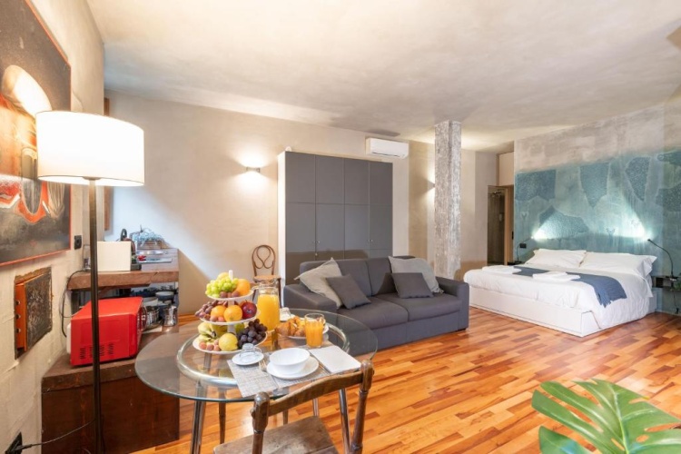 Deluxe Apartment
