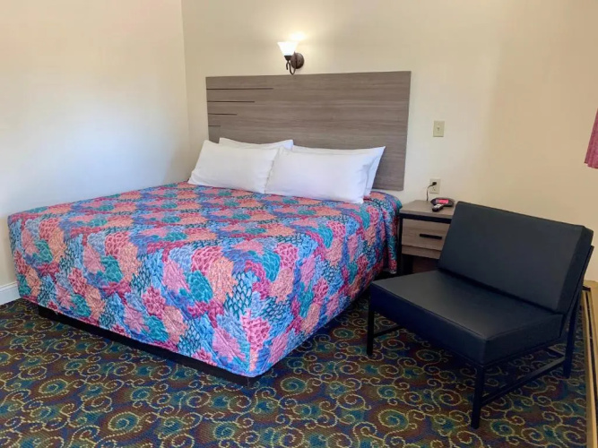 Kingsway Inn