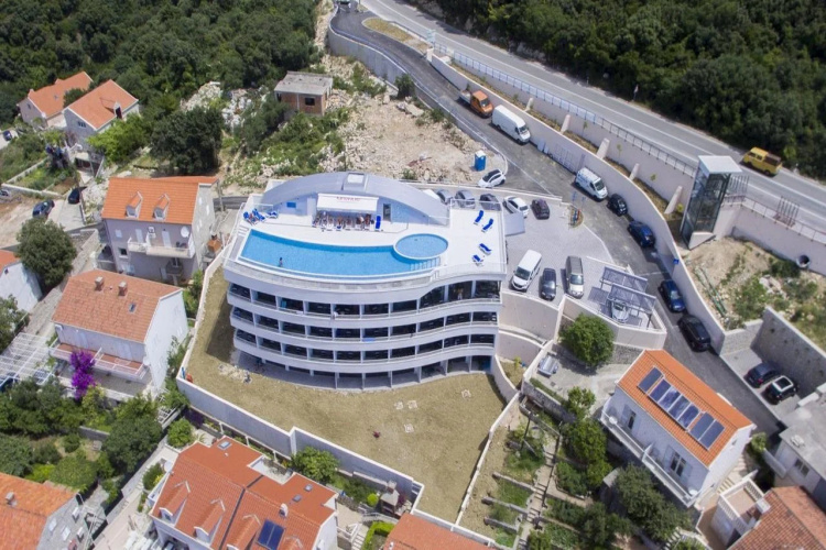 Villa Paradiso 2