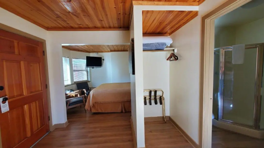 Kernville Inn