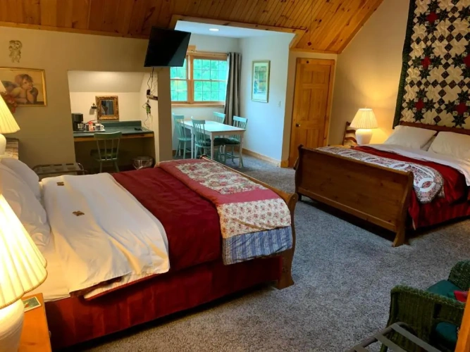 Deluxe Double Suite