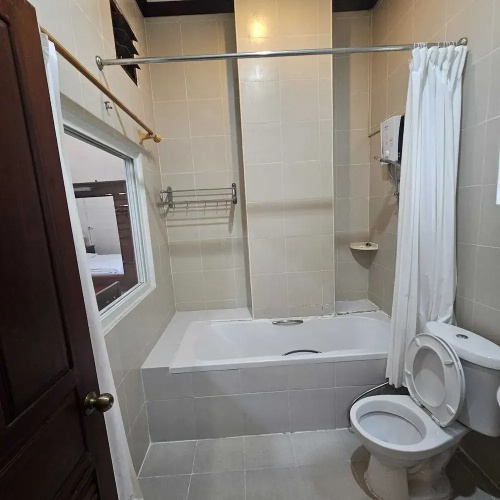 Ali Xayathit Apartment & Hotel