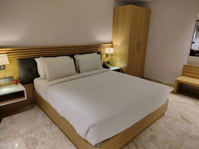 Luxus Inn Hotel