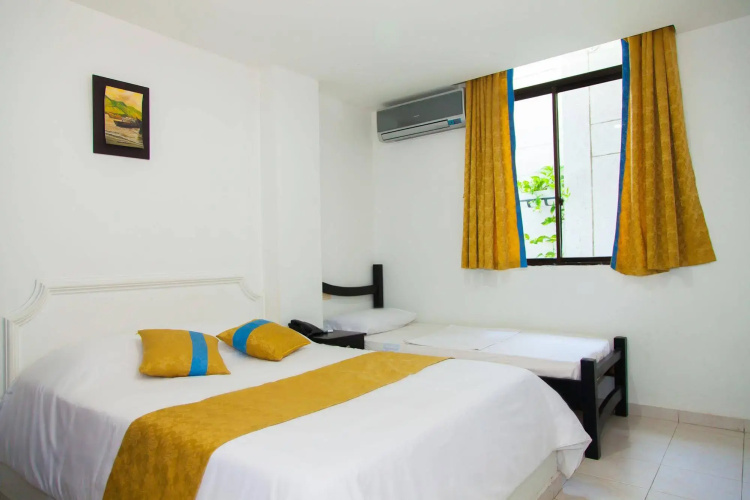 Hotel Tayromar