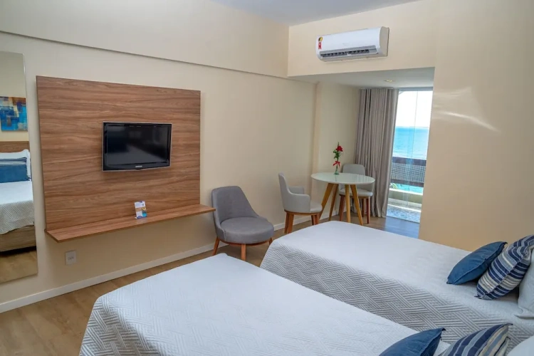 Standard Twin room with sea view