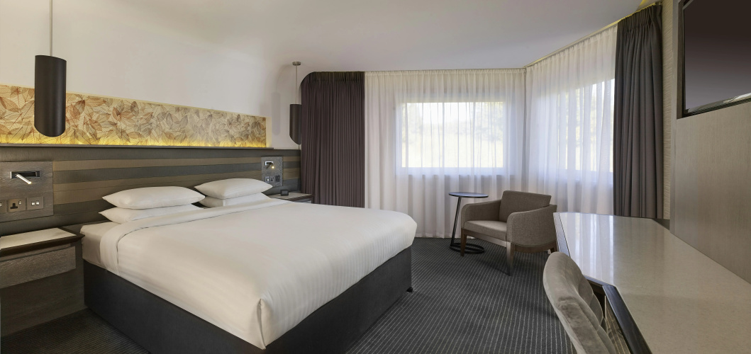 DoubleTree by Hilton Edinburgh - Queensferry Crossing