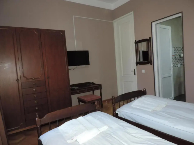 Tetriani Guesthouse