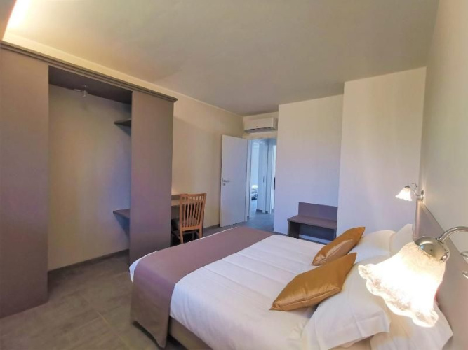 Golden Hotel & Apartments