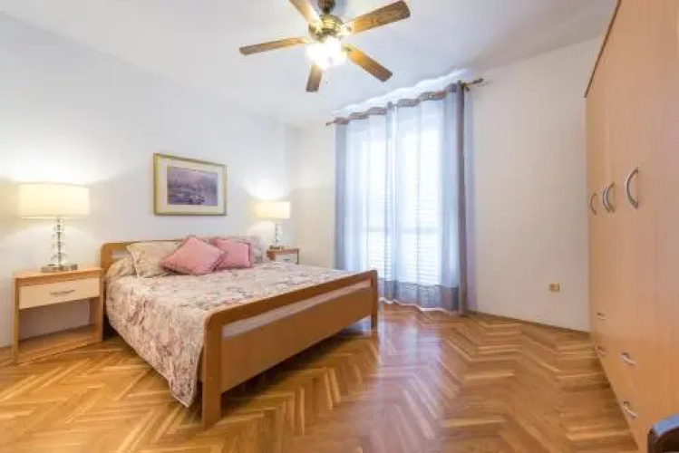 View Port Apartment