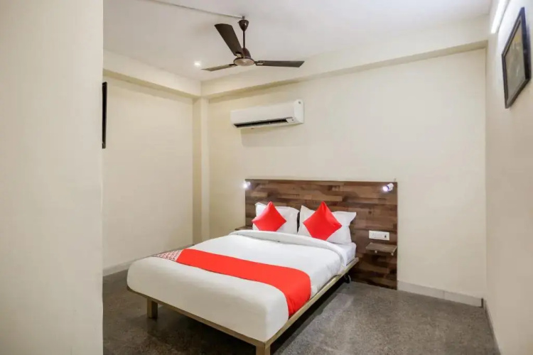 Orchid Inn by OYO Rooms