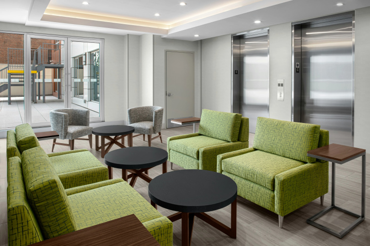 Holiday Inn Express & Suites Woodside LaGuardia Airport photo 17