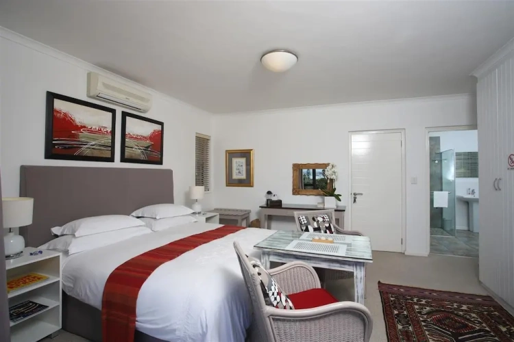 2 Bedrooms Deluxe Apartment