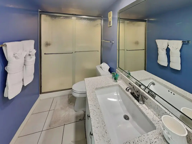 Sun Caper 208 by Distinctive Beach Rentals