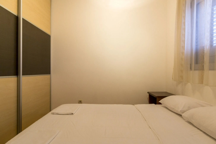 SMS Apartments