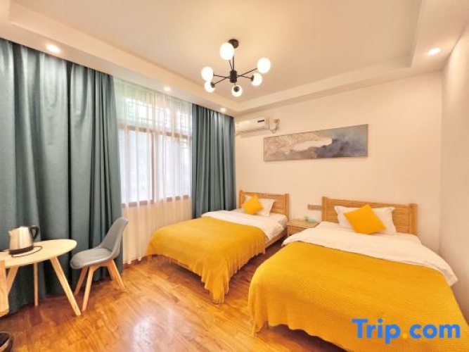 Standard Double room with river view