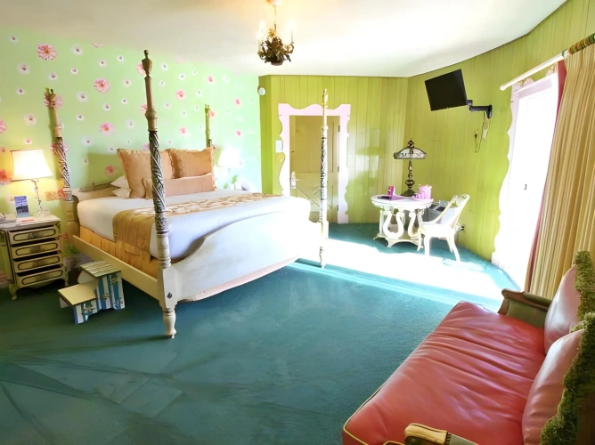 Guest rooms