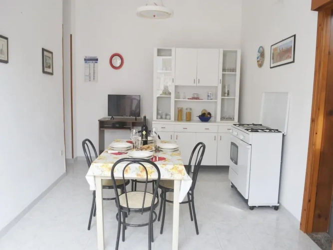 2 Bedrooms Cottage with balcony