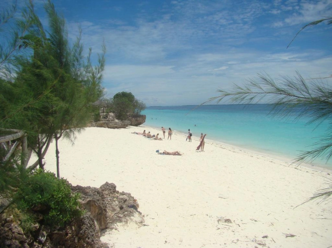 Tabasam Beach Bungalow & Restaurant