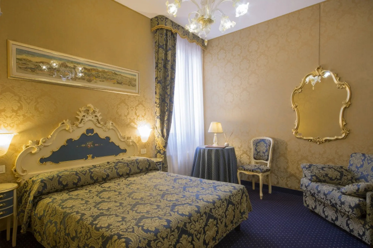 Hotel Becher