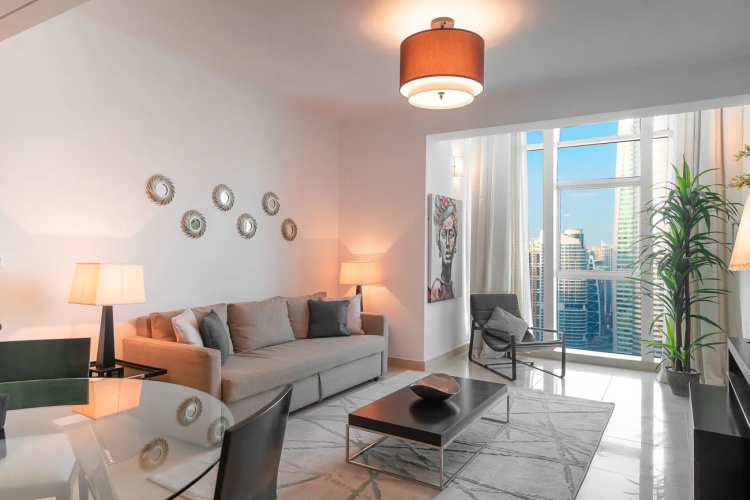 Breathtaking views flat in Laguna Tower