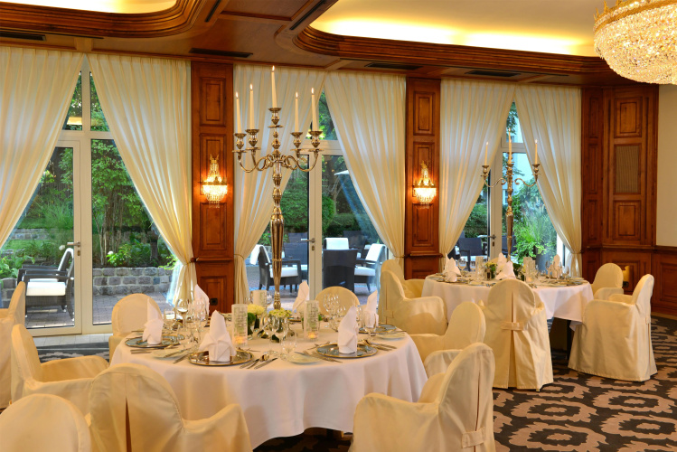 Best Western Premier Parkhotel Kronsberg photo 29