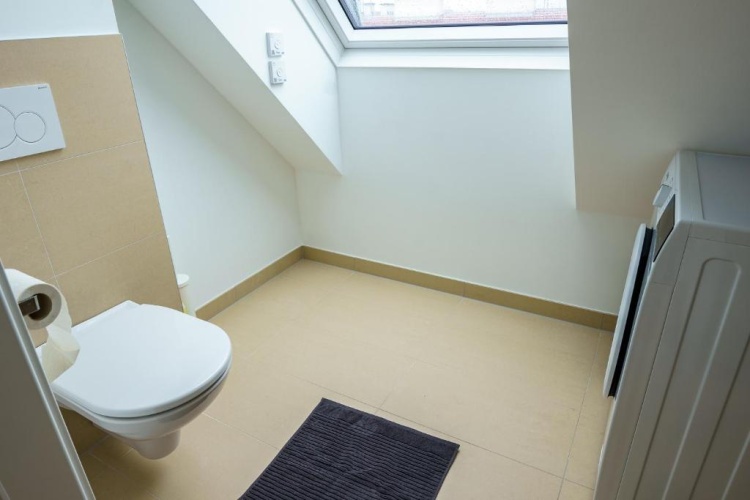 3 Bedrooms Apartment