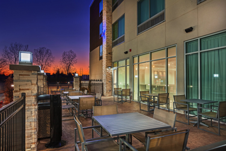 Holiday Inn Express & Sts Tulsa Northeast - Owasso photo 22