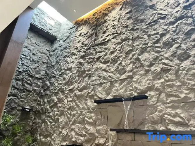 Longxuan Residence Light Luxury Elegant Accommodation