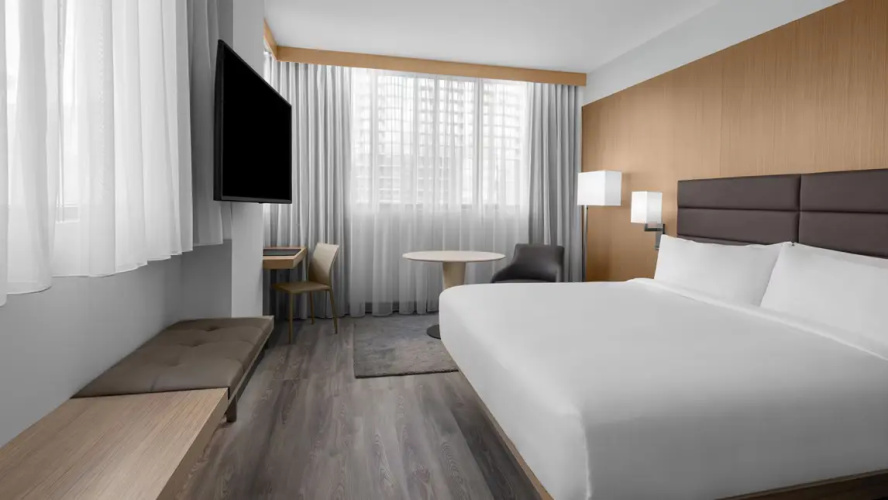 Deluxe Corner Double room