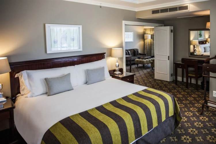 Hemingways Hotel