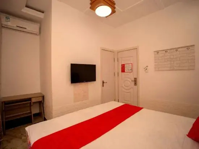 Dalian pick up the light guest house