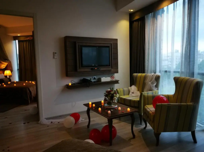 Green Queen Hotel