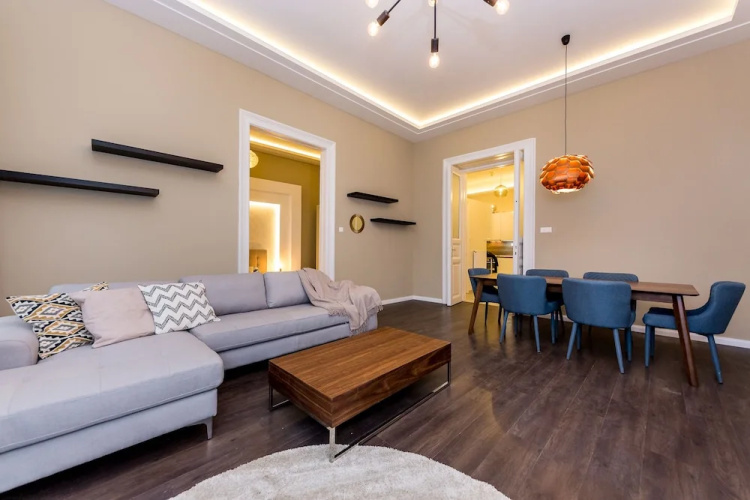 Dfive Apartments - Gold