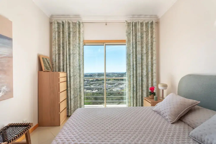 Sea view Apartment with relax Terrace & 2 Swimming pools