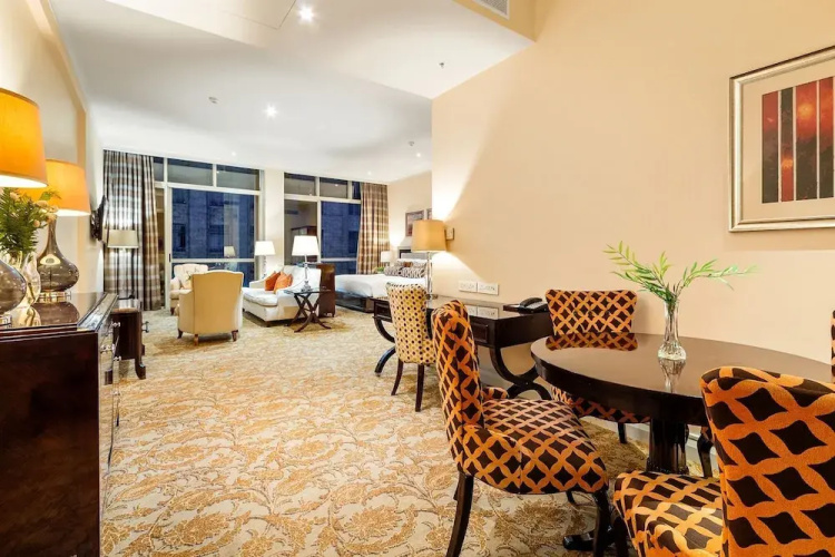 Taj Hotel&nbsp;305