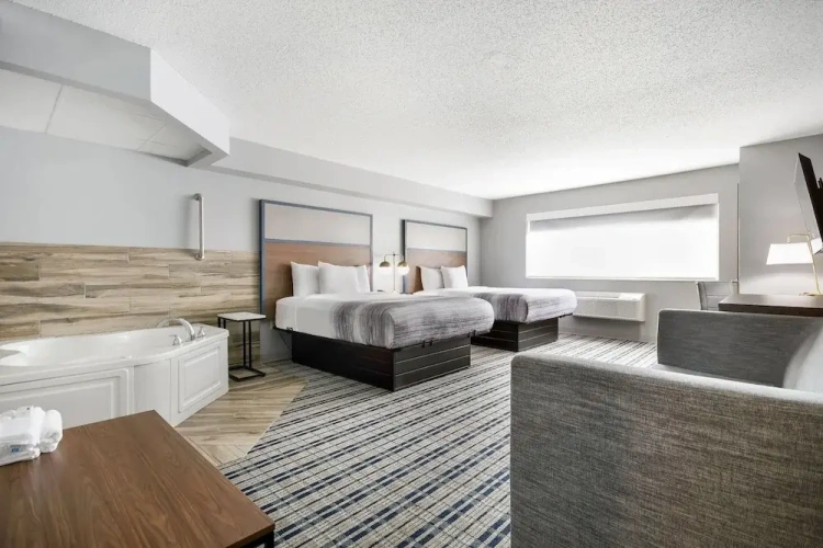 Quadruple Suite