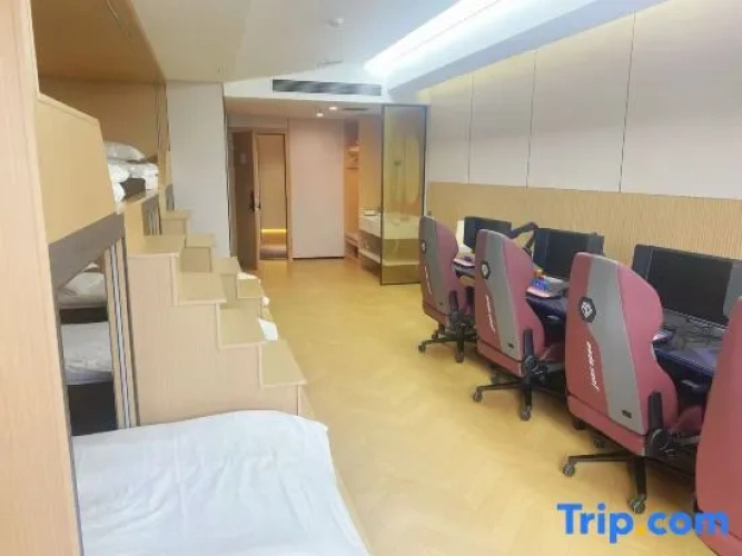 Standard Quintuple room