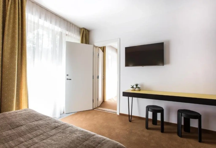 Standard Double room with view