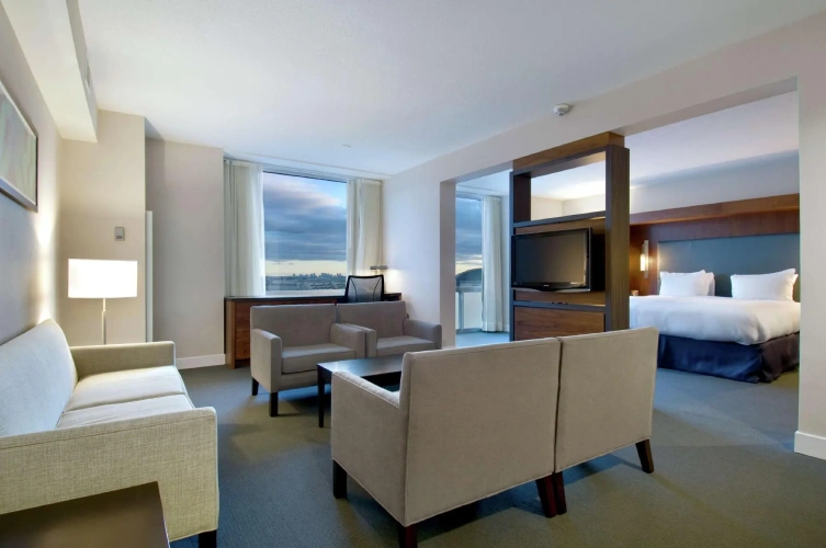 Corner Double Suite