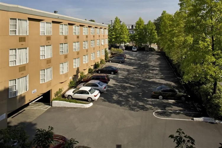 Best Western Plus Vancouver Airport Hotel photo 24