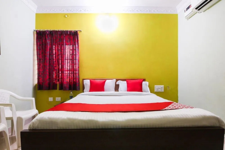 OYO 47450 Hotel Srn