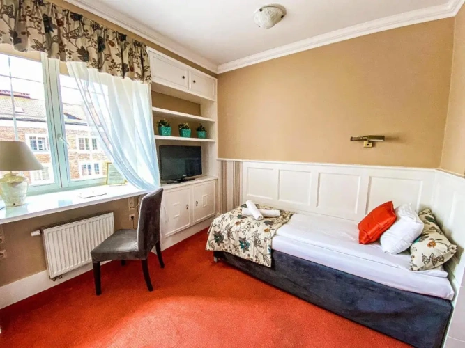 Standard Single room