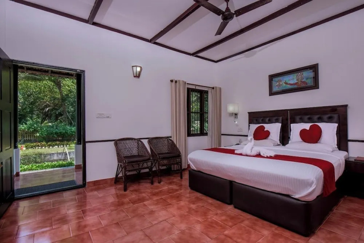 Paradise Resorts