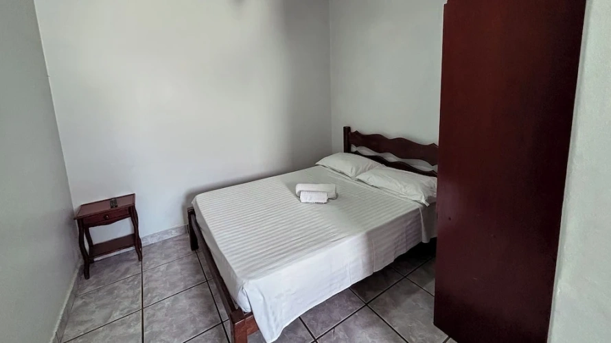 1 Bedroom Economy Double room