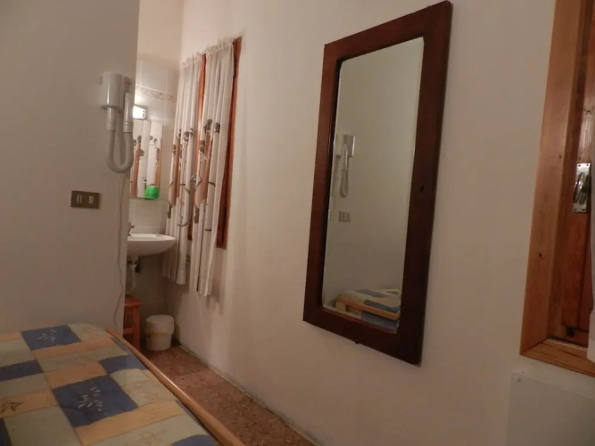 Economy Twin room