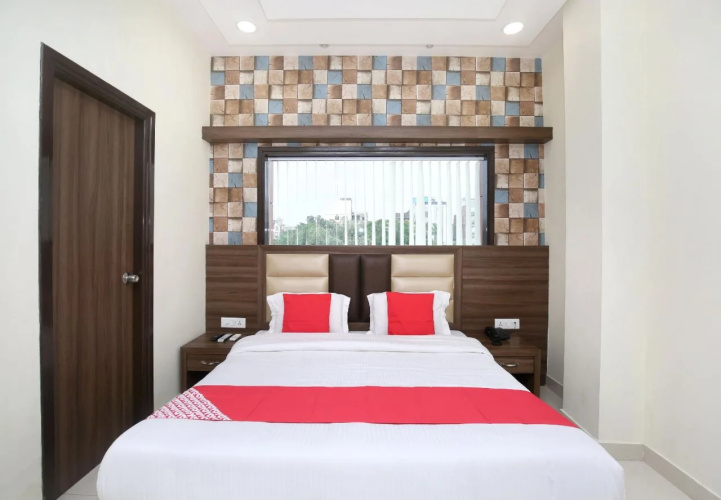 OYO Rooms Bus Stand Entry Gate