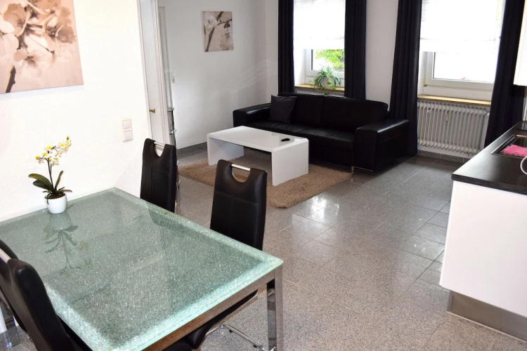 Boardinghouse - Stadtvilla Budget