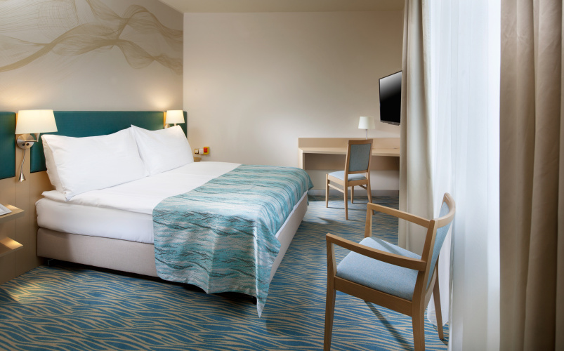 Holiday Inn Prague Congress Centre photo 8